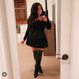 Zara Black Pleated Skirt
